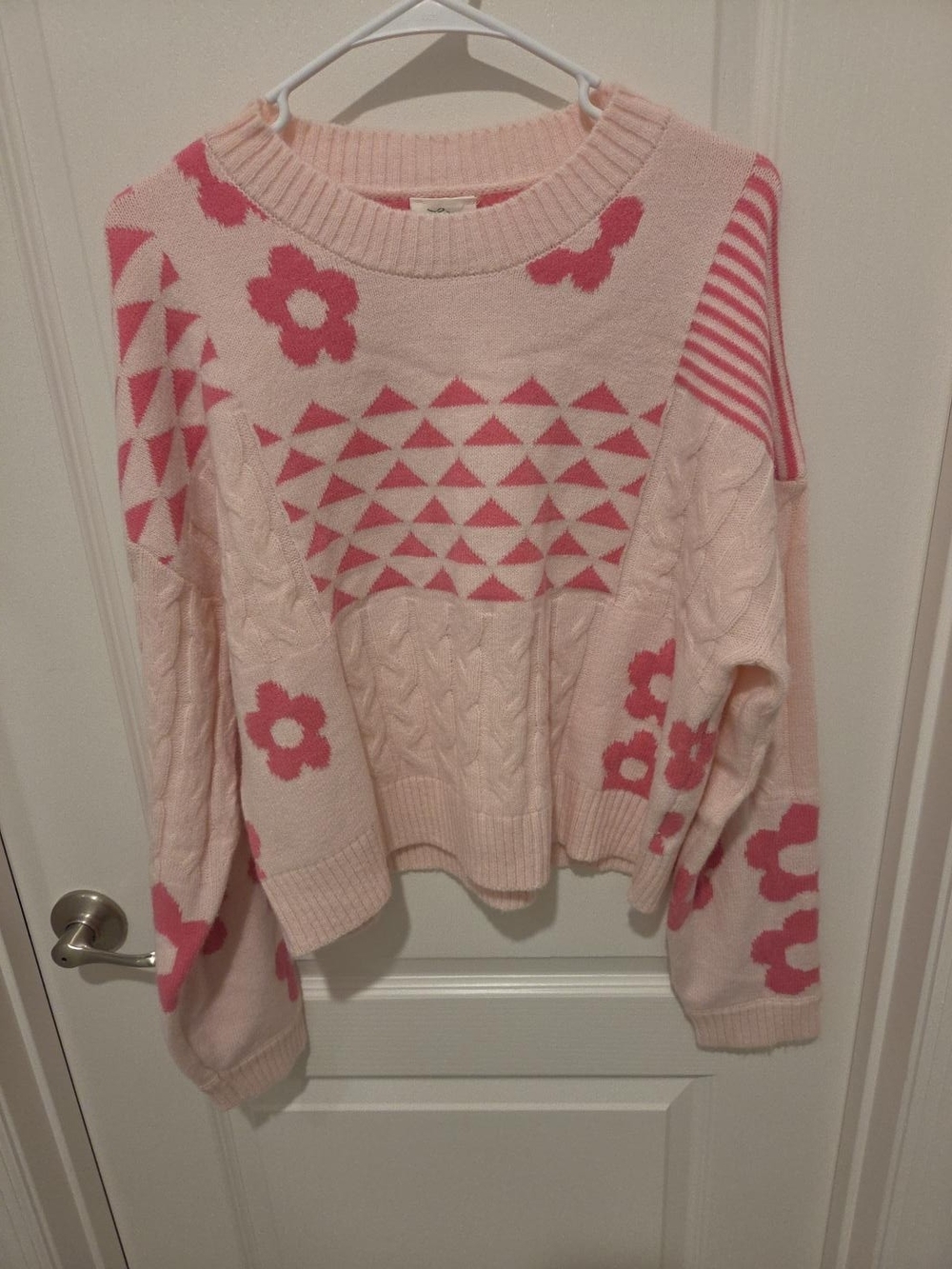 Very J NWT Pink Floral Patchwork Cable Knit Sweater Size M Kawaii